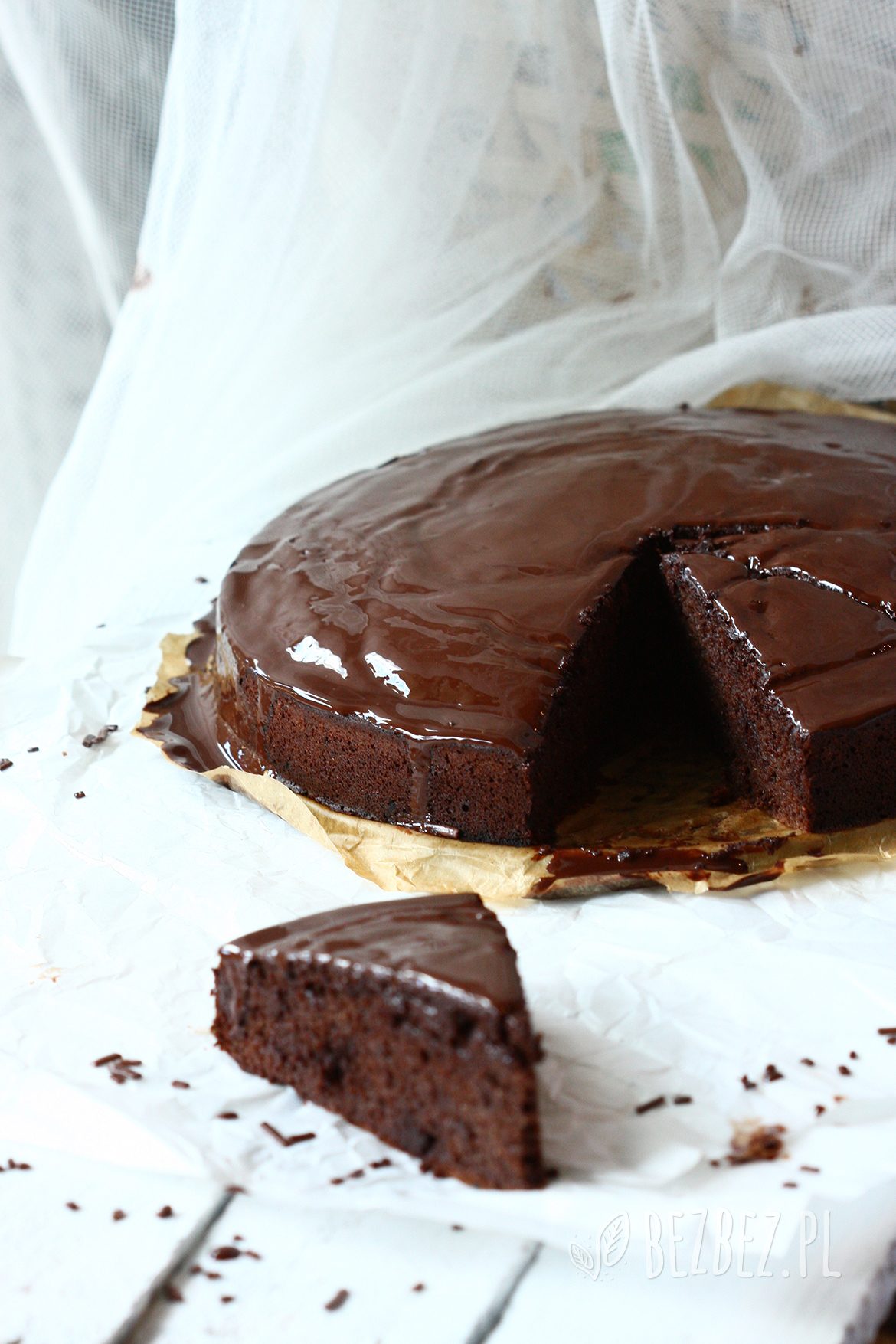 Wilgotne bezglutenowe ciasto czekoladowe