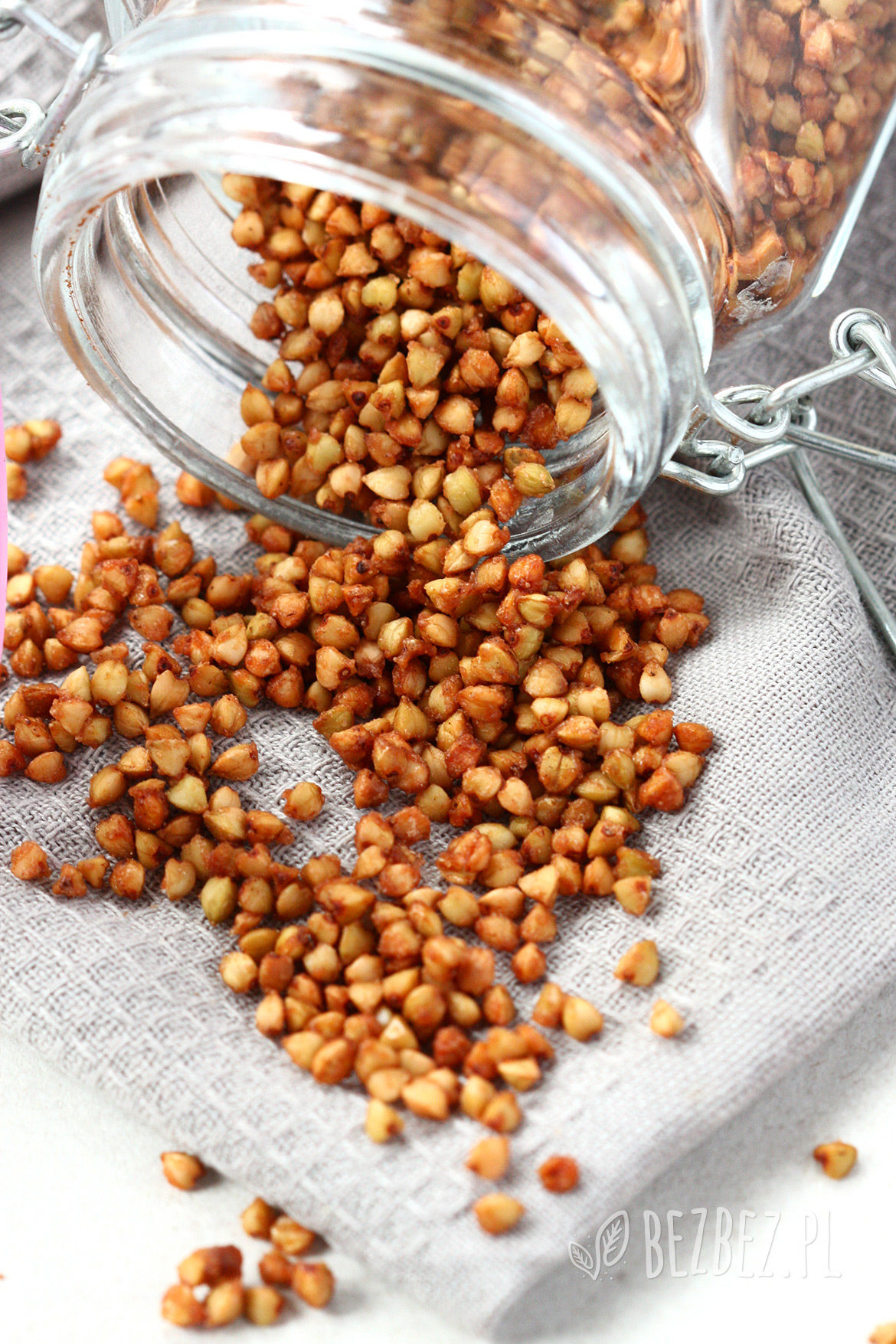 Chrupiąca posypka z kaszy gryczanej