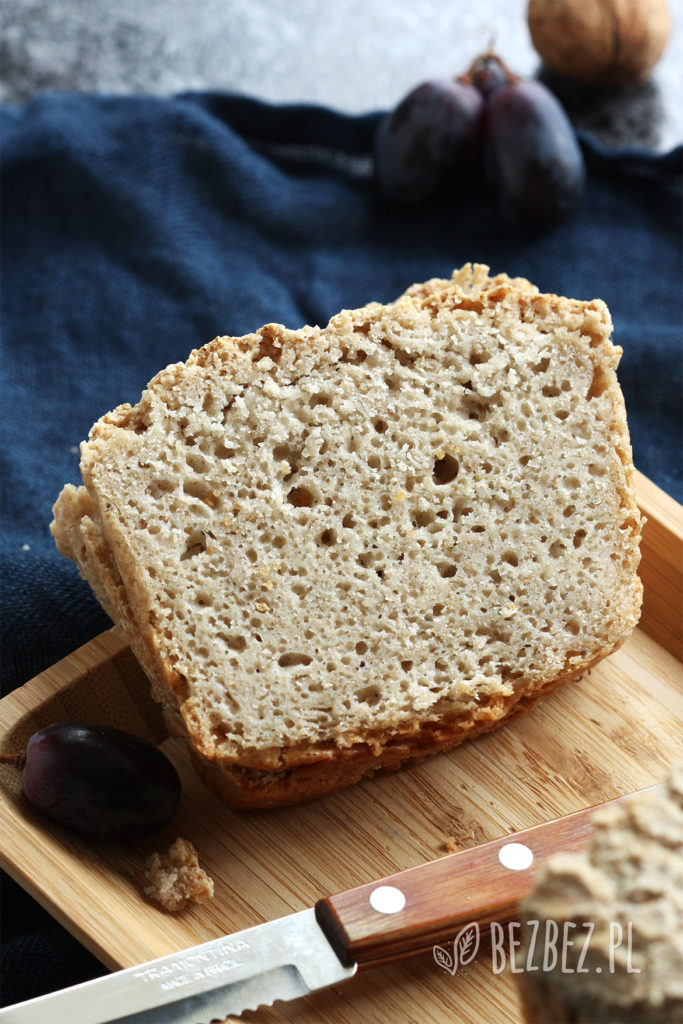 Bezglutenowy chleb ryżowo-owsiany na zakwasie bez drożdży