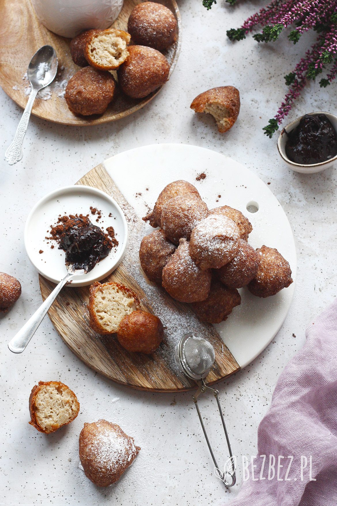 Bezglutenowe mini pączki bez drożdży na jogurcie kokosowym, wegańskie