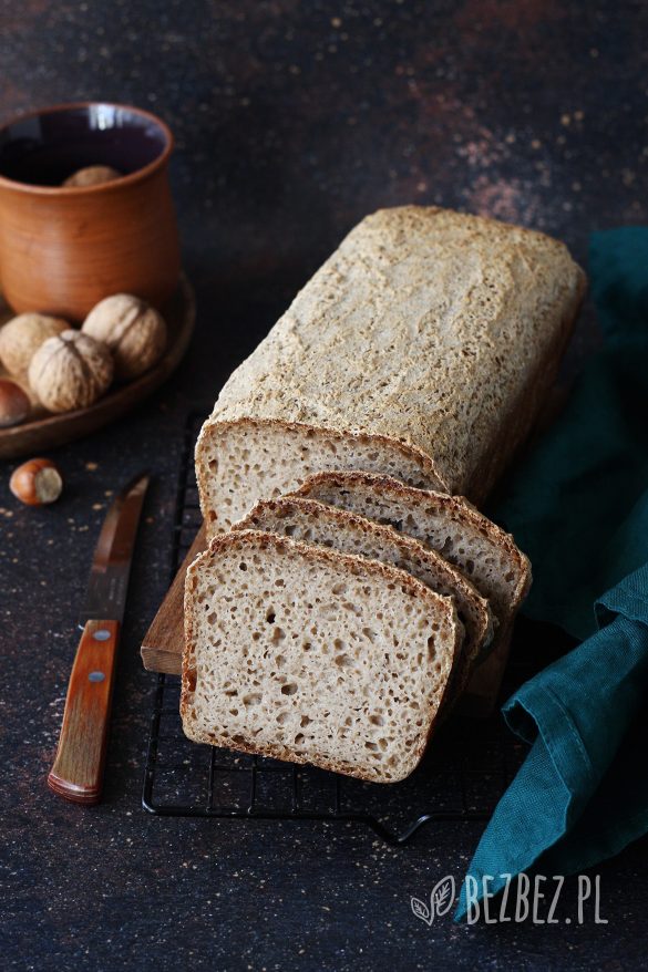 Bezglutenowy chleb na zakwasie bez mąki owsianej