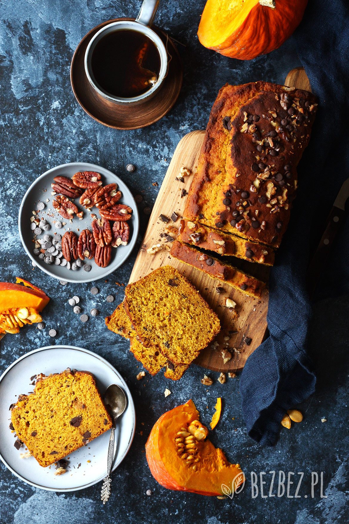 Bezglutenowy chlebek dyniowy z czekoladą, bez jajek i nabiału