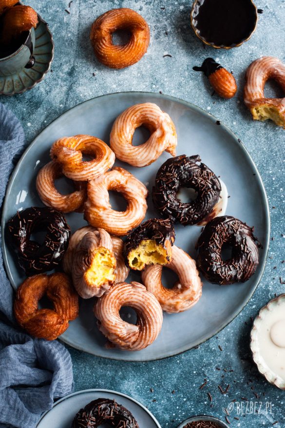Hiszpańskie pączki bez glutenu czyli oponki lub gniazdka z ciasta zaparzanego
